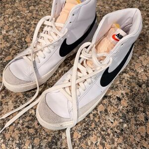 Nike Blazer Mid 77 Vintage White Black Sneakers Men’s 10.5